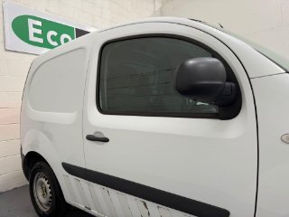 /photos/12669/4b0ff93b-1fa3-432b-b7d8-6dcc94460cf9_i320x240.jpg
