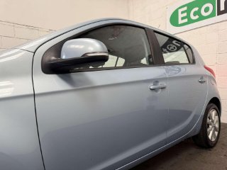 /photos/12669/8441ae8c-170b-4ef5-b984-b66e18c46976_i320x240.jpg