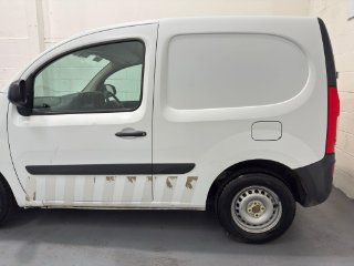 /photos/12669/97cb8448-718f-4977-a4dc-eaa406d2ed99_i320x240.jpg