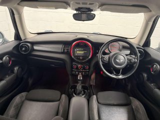 /photos/12669/c4ec2c59-063f-4c1a-900c-6e9b7983659a_i320x240.jpg