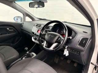 /photos/12669/f8ae28d2-c6a6-4bf8-bfbc-efa2e38021c9_i320x240.jpg